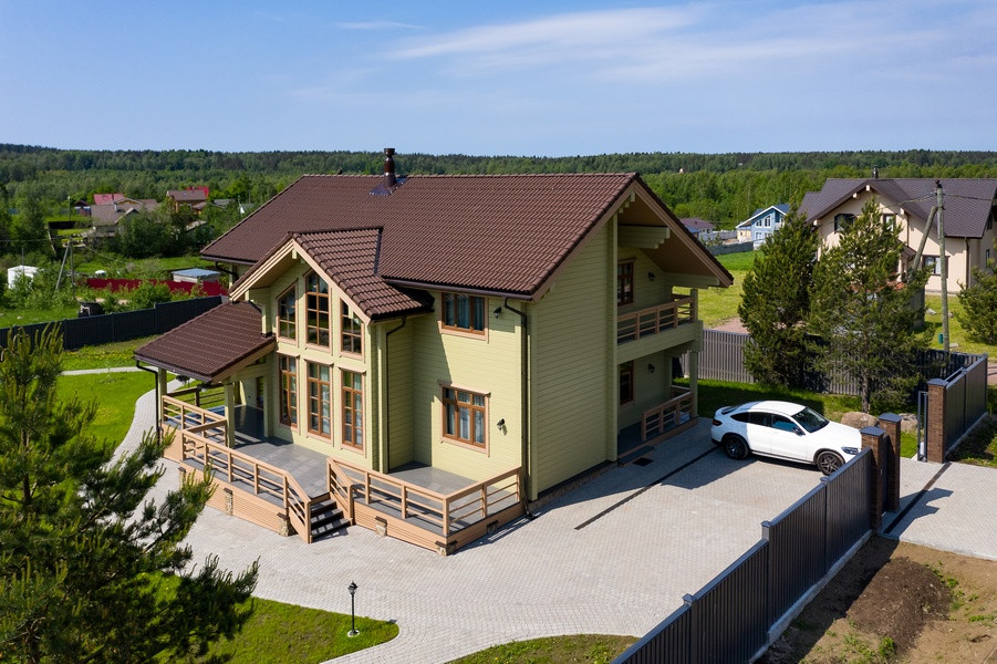 Коттедж  из клееного бруса для семьи из 4 человек