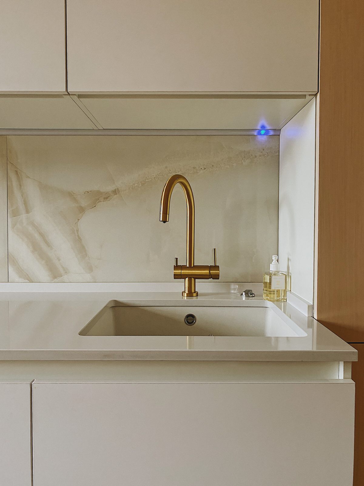 Кухня и лоджия в Сочи