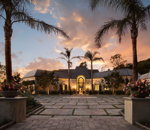 Hollywood Regency, Montecito middelhavsstil-hus-og-facade