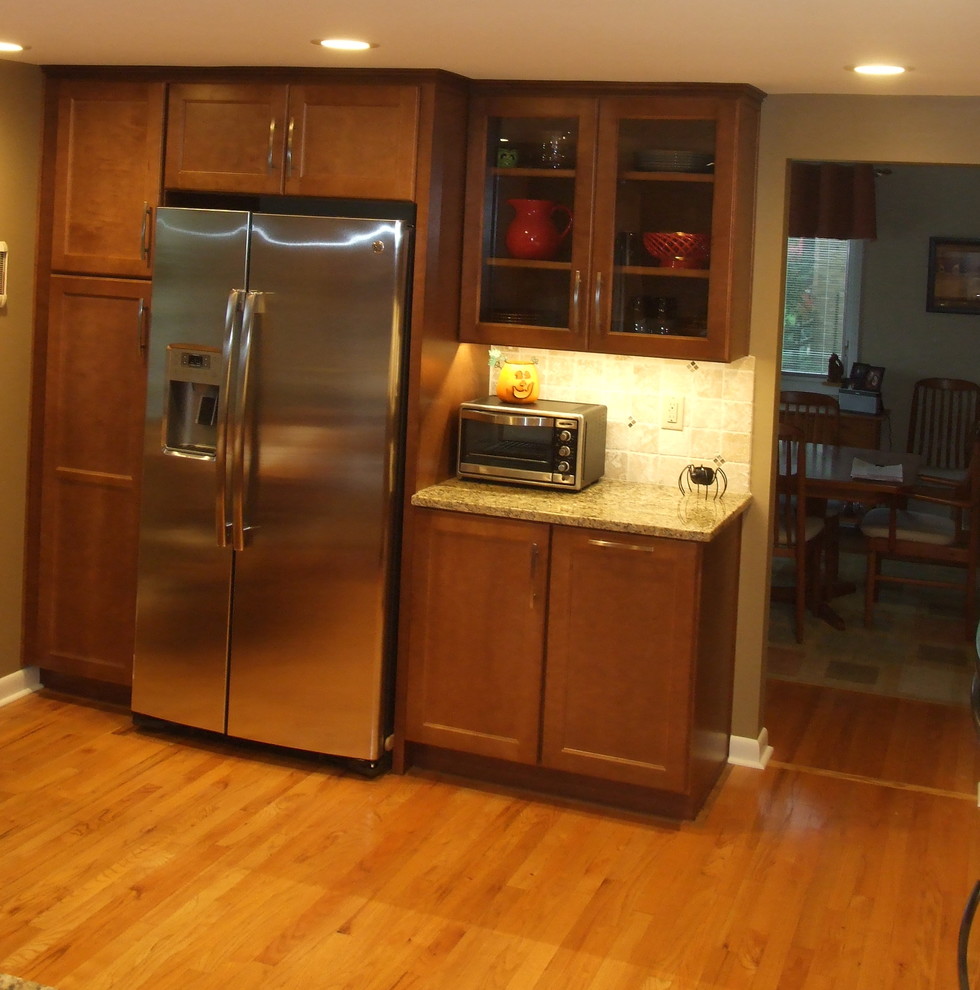 Inspiration for a transitional kitchen remodel in Cincinnati
