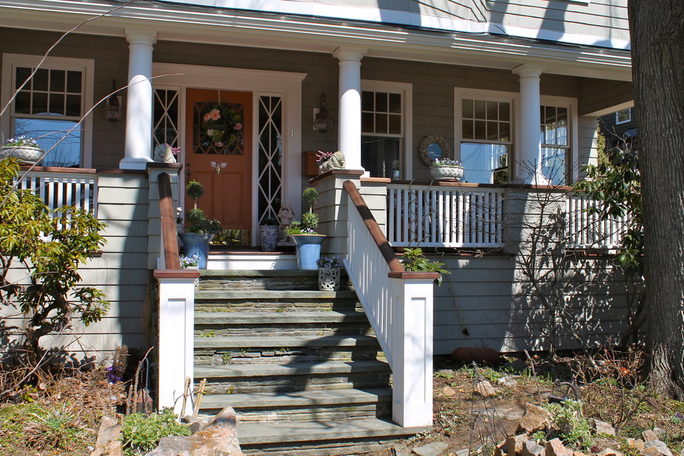This is an example of a traditional verandah in Boston with a roof extension.