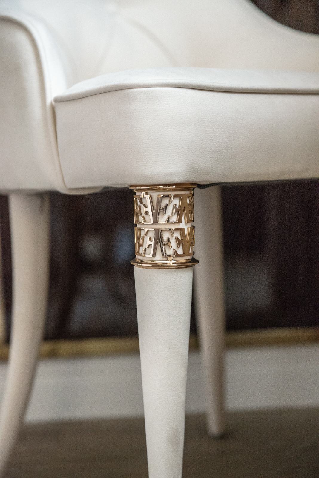 Дом с бассейном