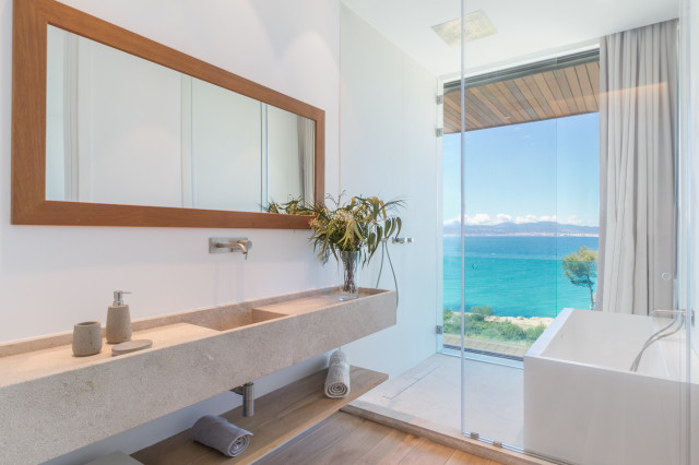Son Verí House coastal-bathroom