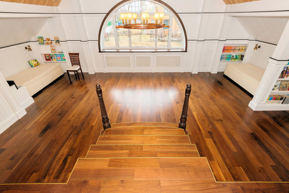 Мебель предметы интерьера в загородном доме.