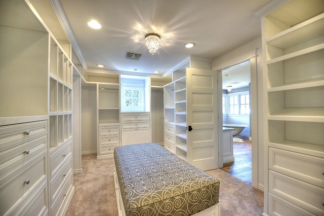 1201 craftsman-closet