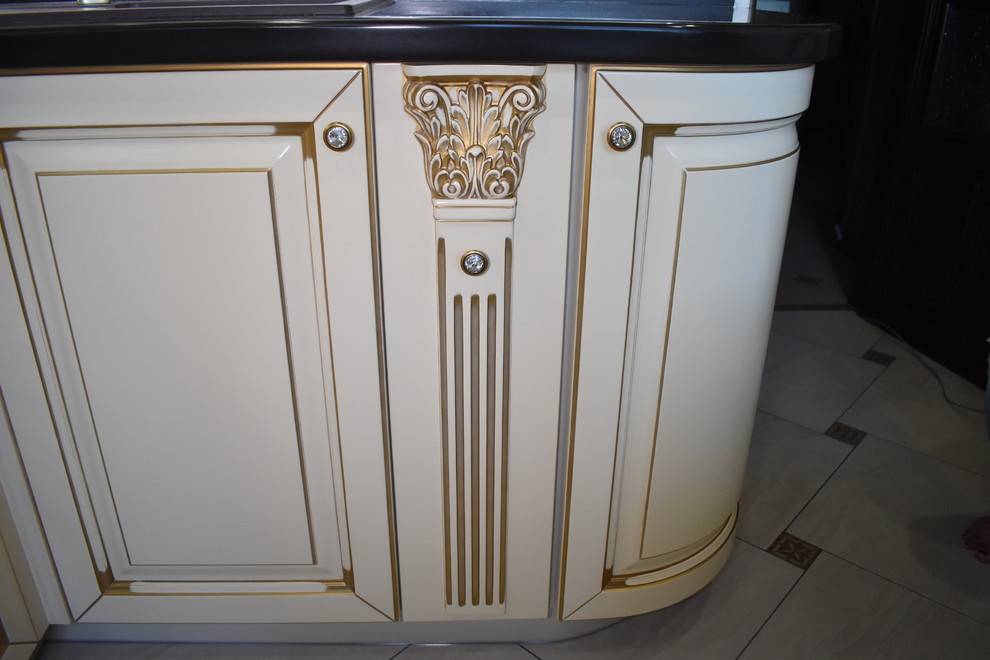 Кухня из массива бука, модель ЭКО