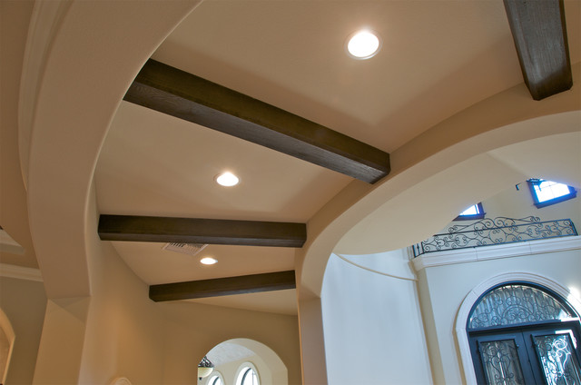 Faux Wood Beam Ceiling Designs Klassisch Flur New York