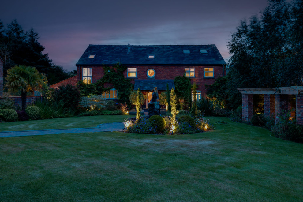Garage Conversion to Man Pad