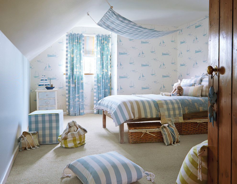 Детские коллекции тканей и обоев