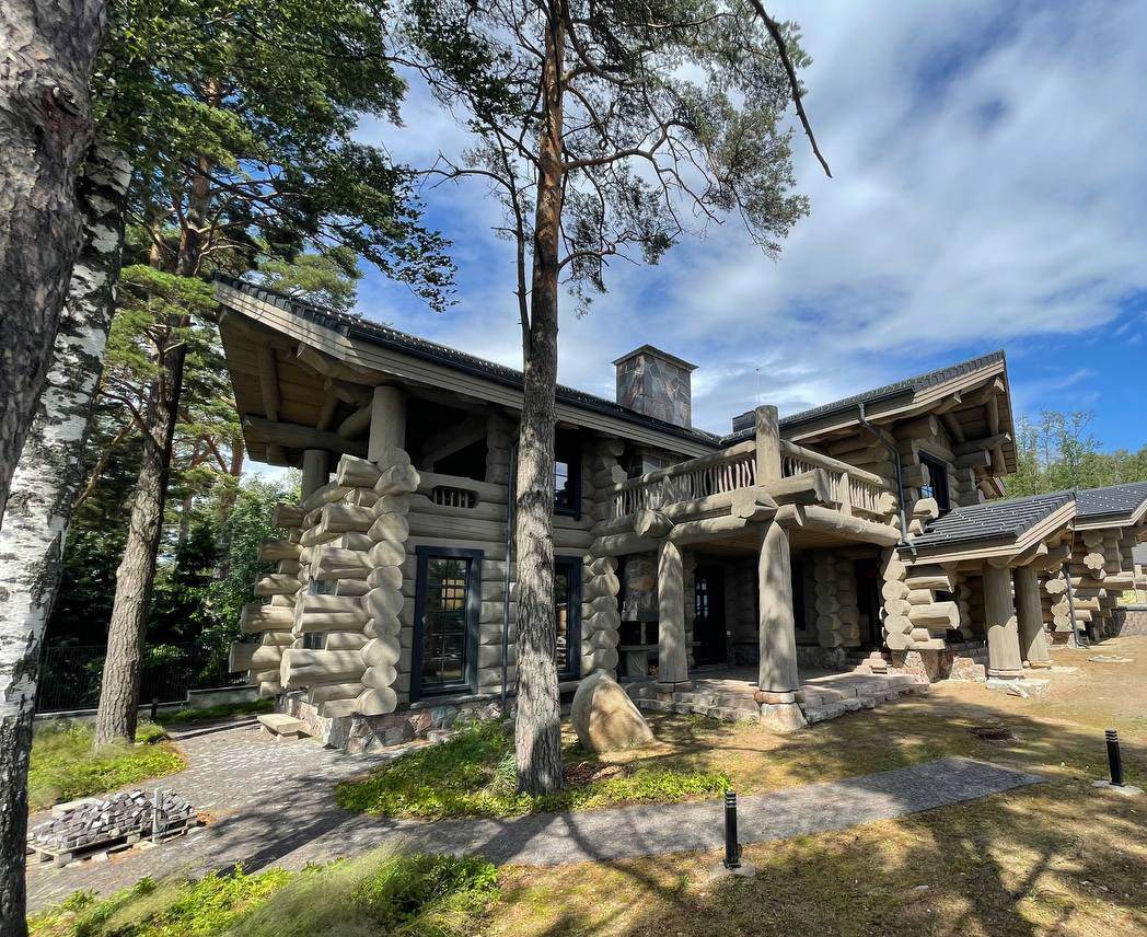 Дом из сибирского кедра под ключ. 400 кв. м.