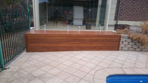 Great Way To Hide That Ugly Retaining Wall