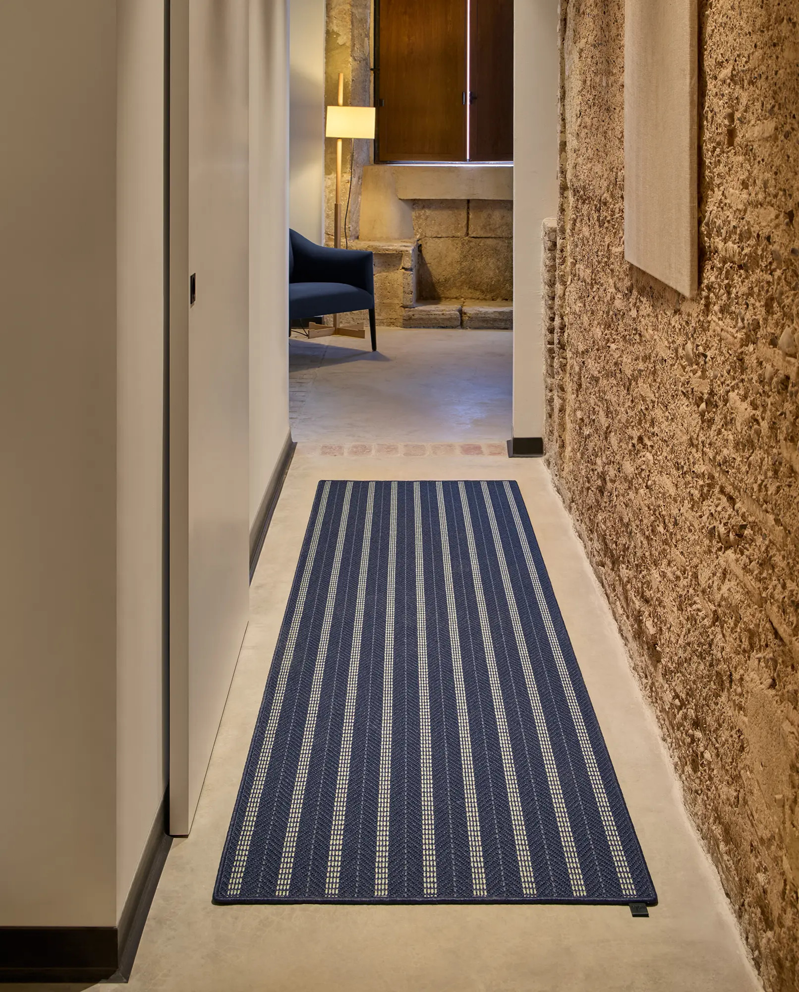 CUSTOM MADE RUGS&CARPETS