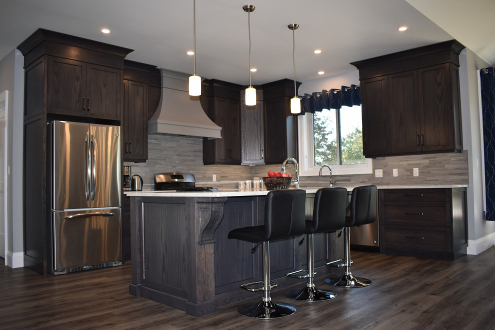 Inspiration for a transitional kitchen remodel in Toronto