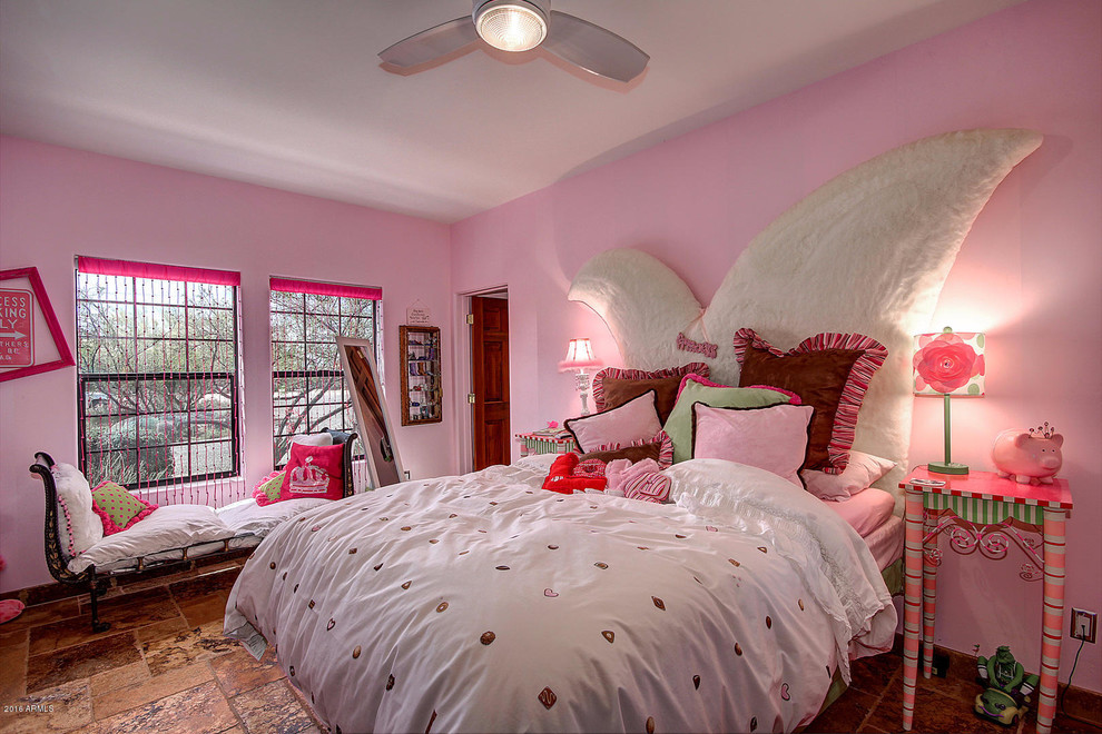 Southwest bedroom photo in Phoenix