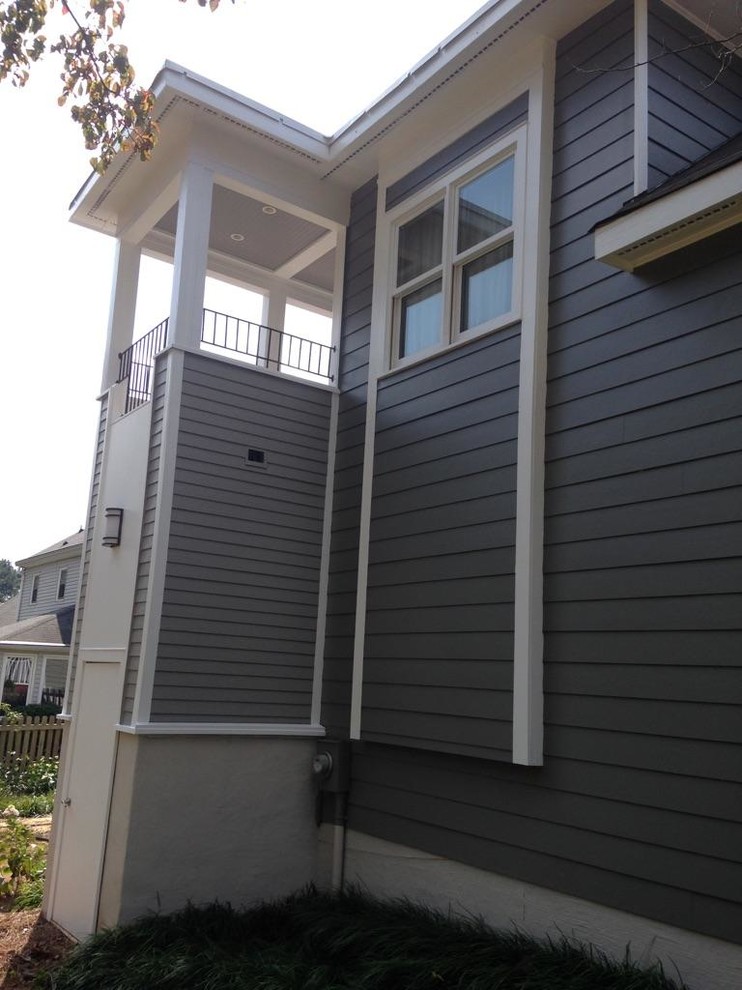 Inspiration for a transitional home design remodel in Atlanta