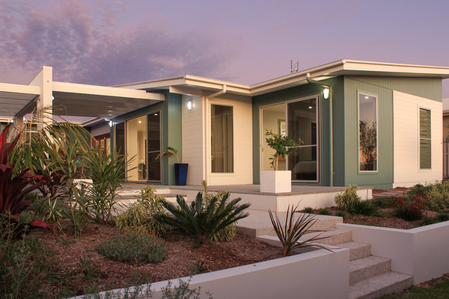 Anstey Homes Display - 382 Casuarina Way contemporary-fasad