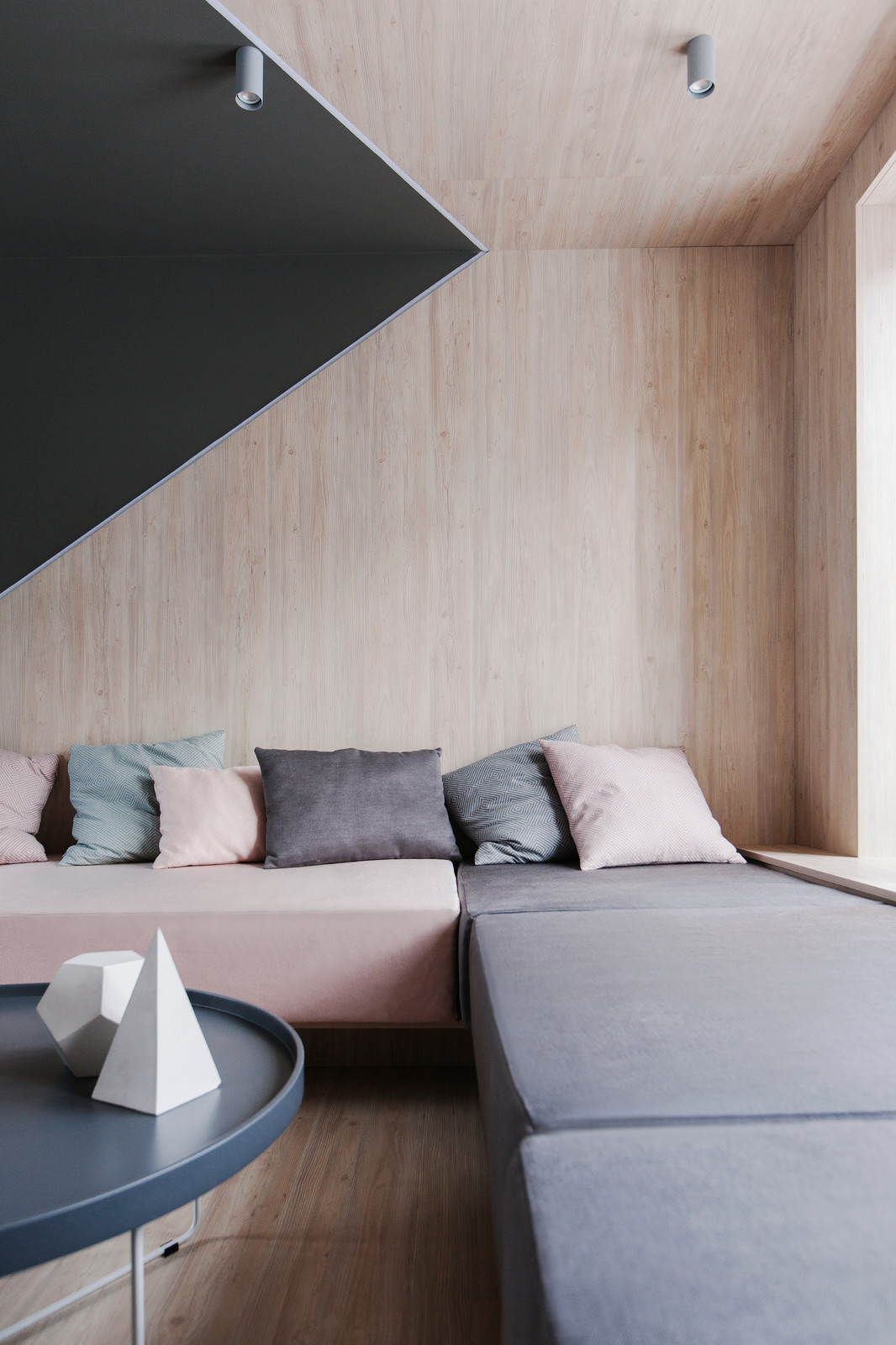 Ассиметричная гостиная для "Дачного ответа"