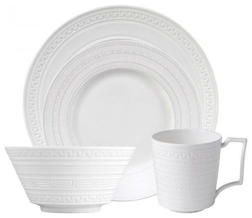 Wedgwood Intaglio 4-Piece China Set