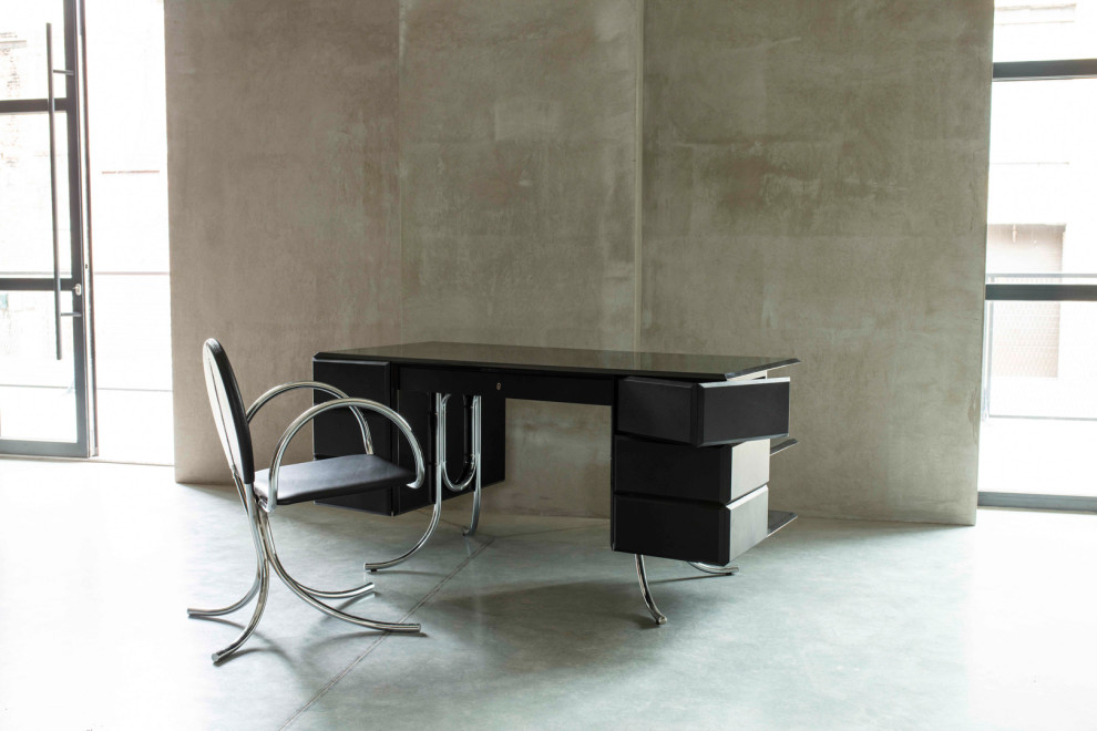 Inspiration för nordiska arbetsrum, med vita väggar, betonggolv, grått golv och ett fristående skrivbord
