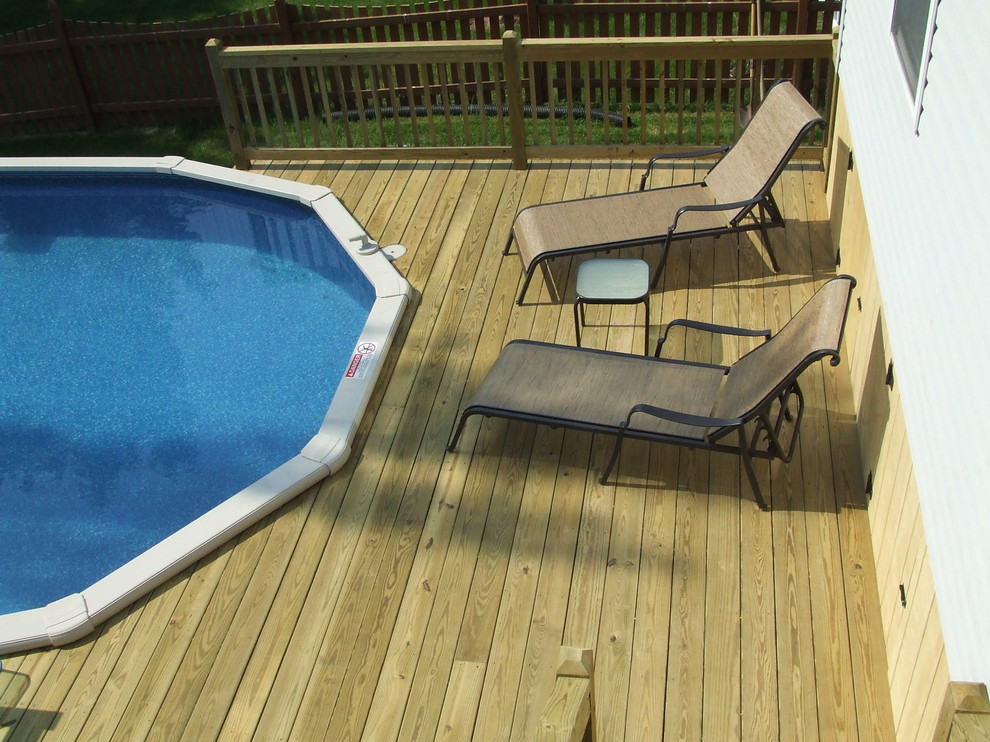 Design ideas for a transitional deck in Baltimore.