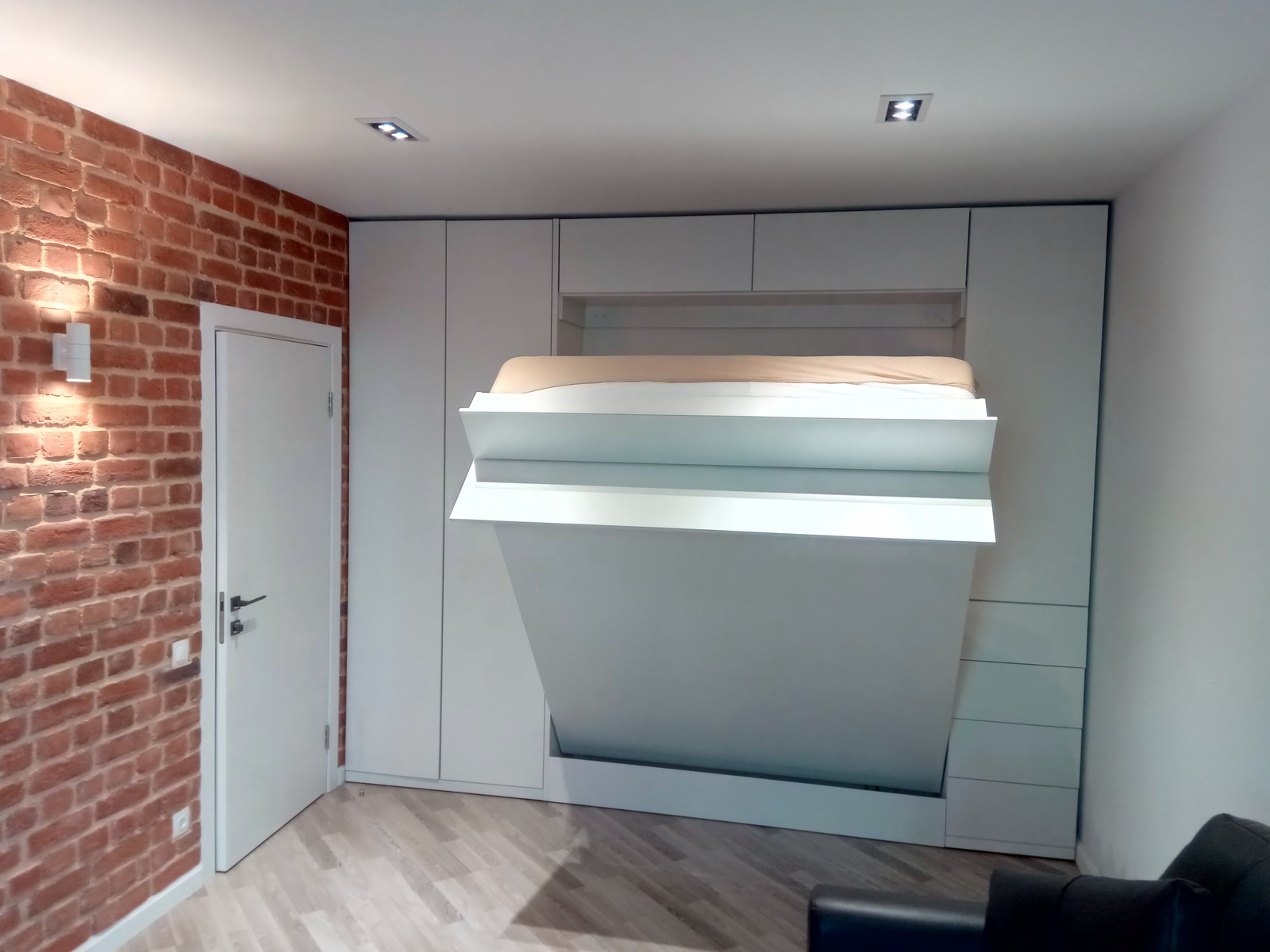 Белый гарнитур