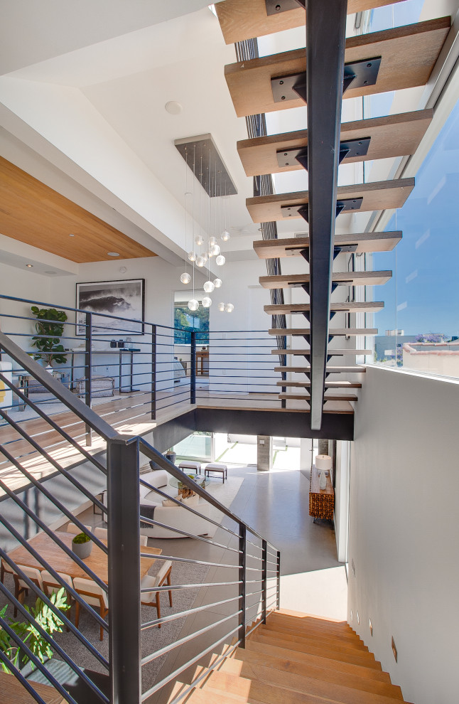 Moderne Treppe in Los Angeles