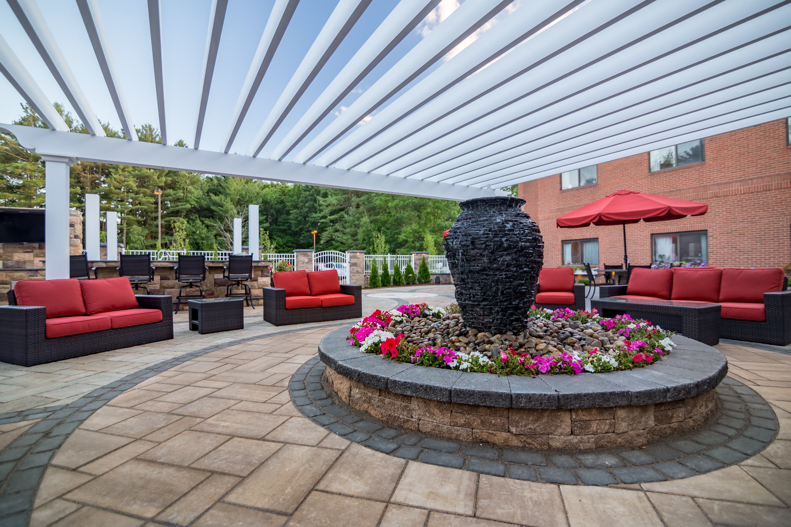 Wilmington, Massachusetts Courtyard