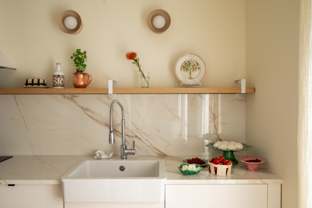 Chantier Dulud midcentury-kitchen