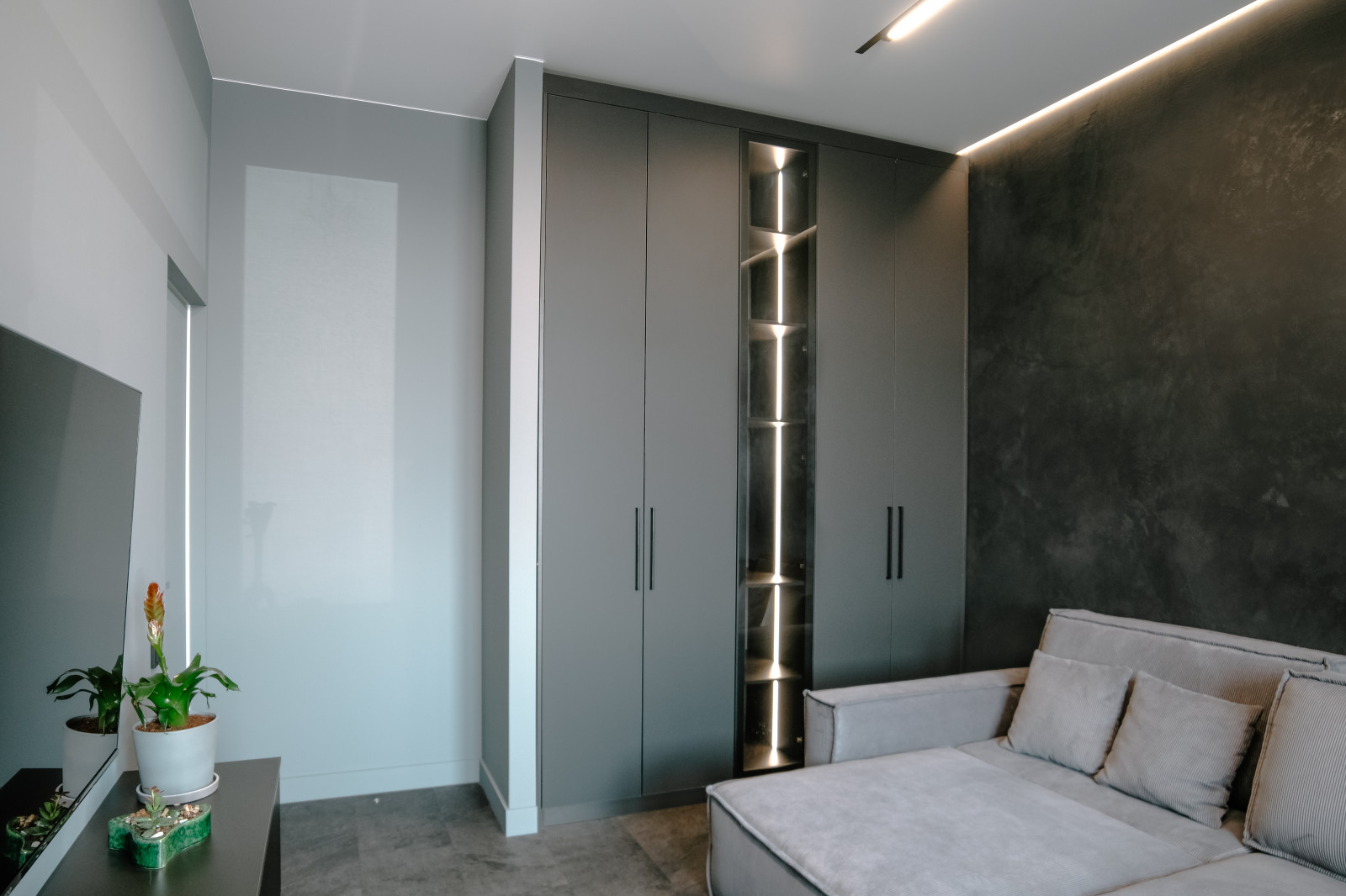 Двушка на набережной