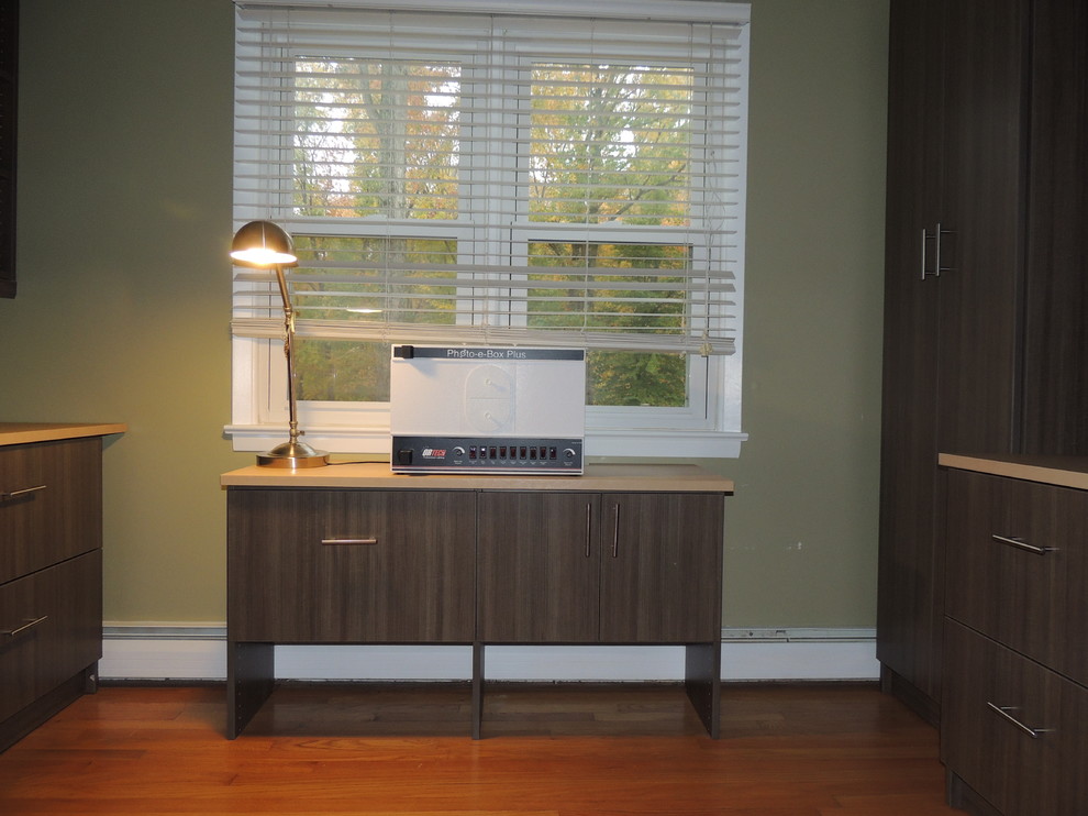 Design ideas for a mid-sized contemporary study room in Philadelphia with a built-in desk.