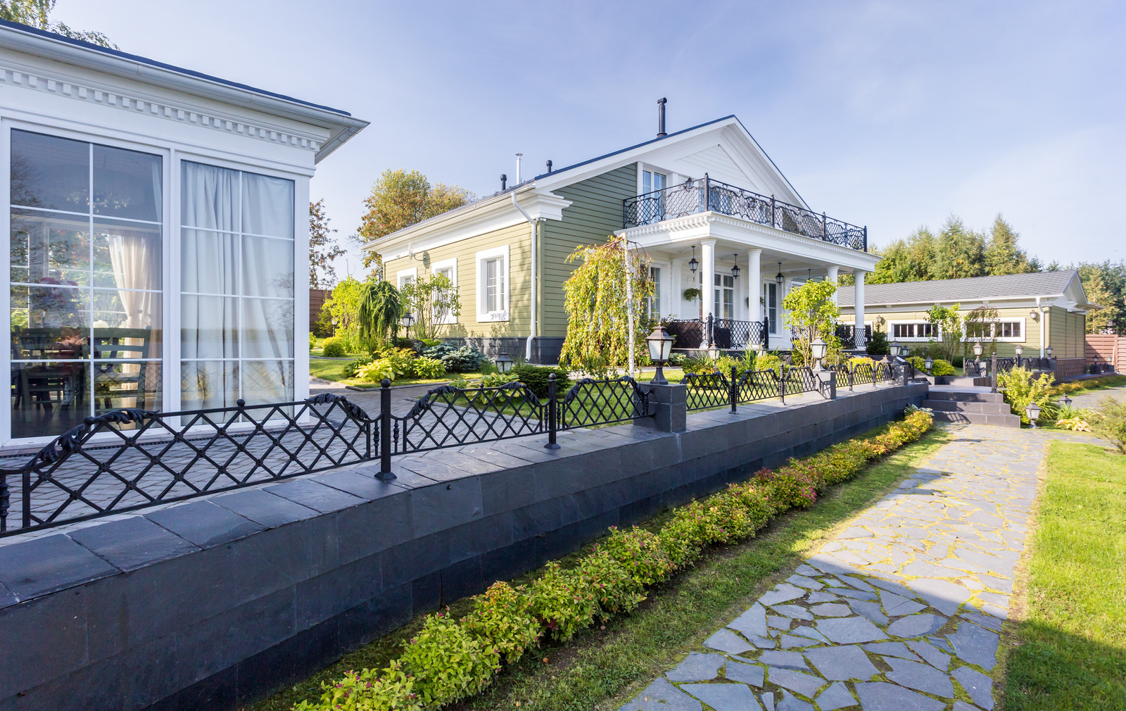 Коттедж у моря