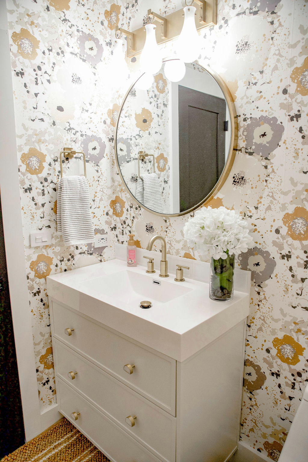 Naperville Powder Room
