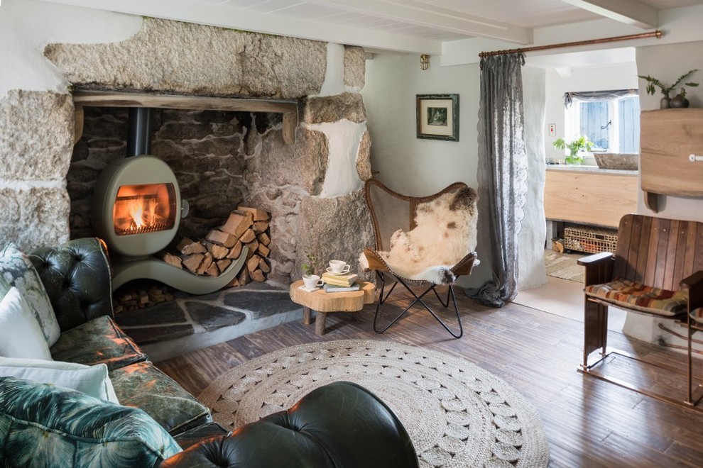 This is an example of a bohemian living room in Cornwall.