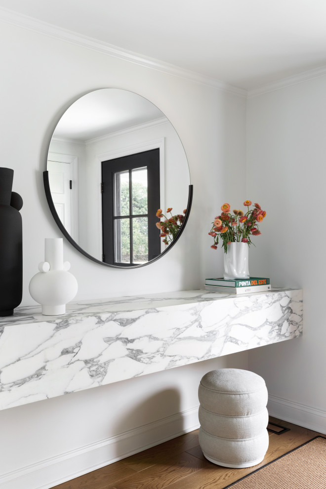 Transitional home design photo in Boston