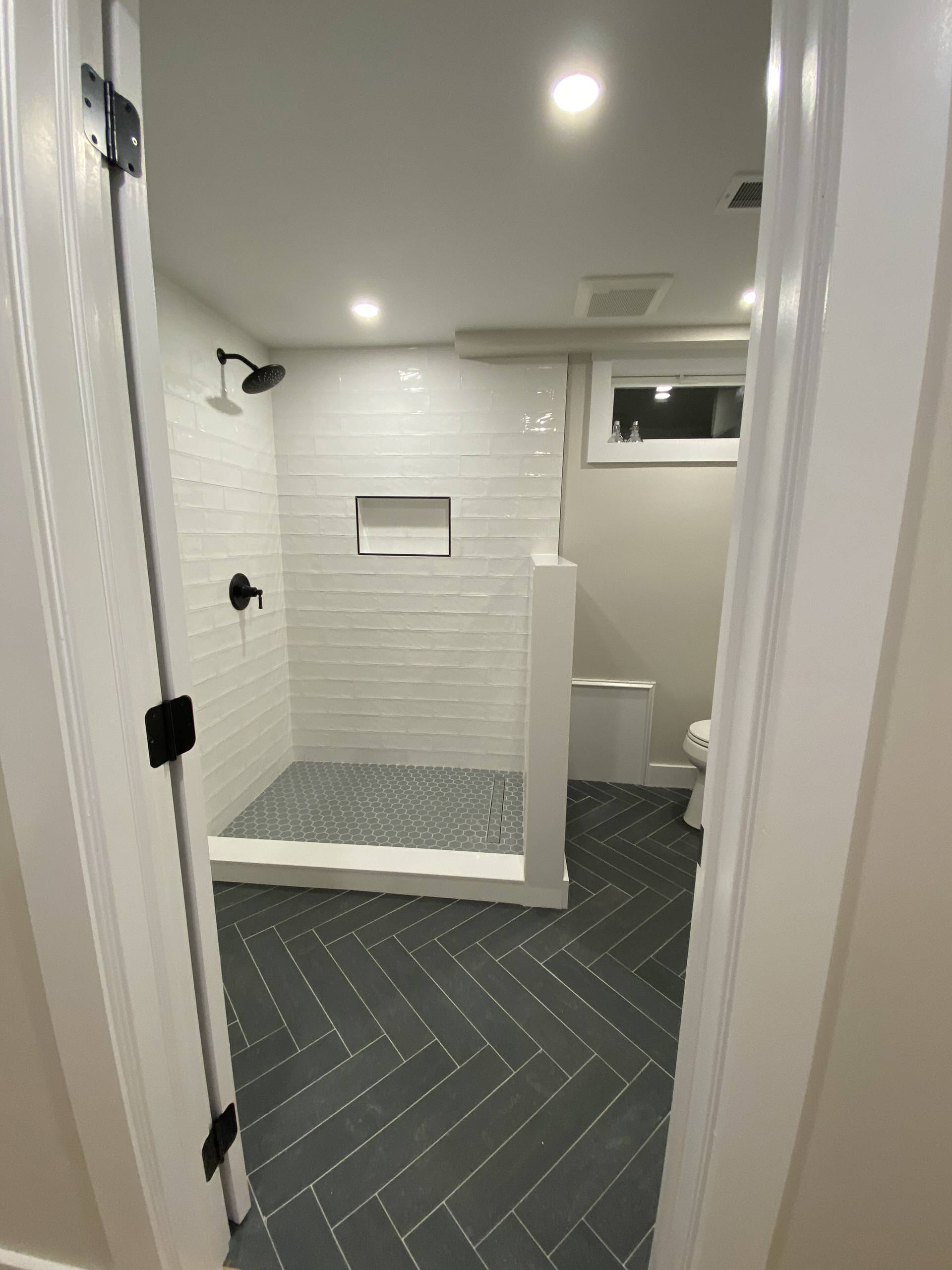 Basement and kitchen in Winchester