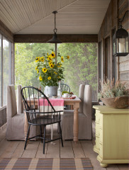10 Great Ideas for Your Screened-In Porch