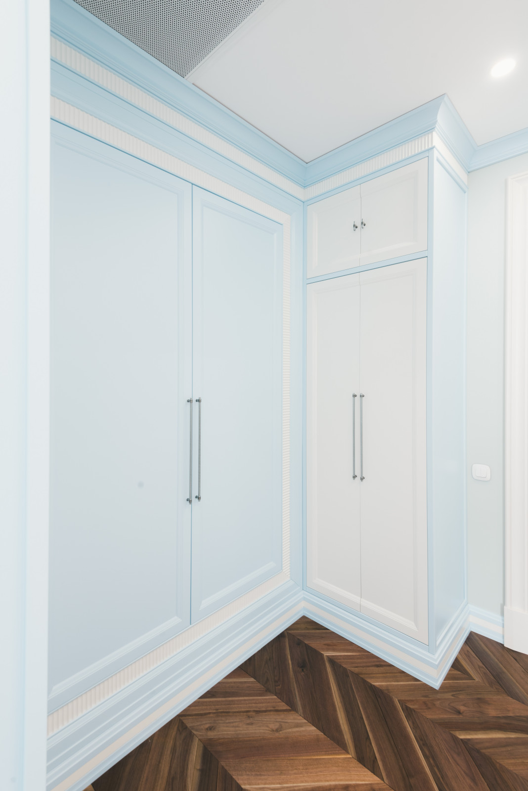 Уникальная гардеробная комната для мальчика