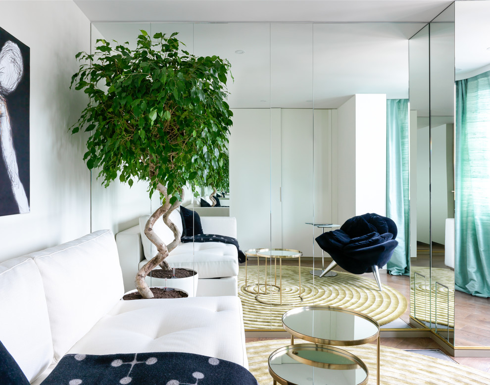 Зеркальная квартира