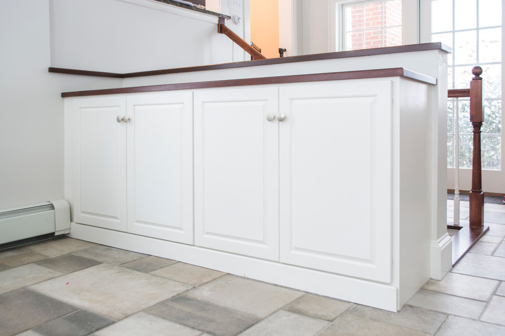 Inspiration for a transitional home design remodel in Boston