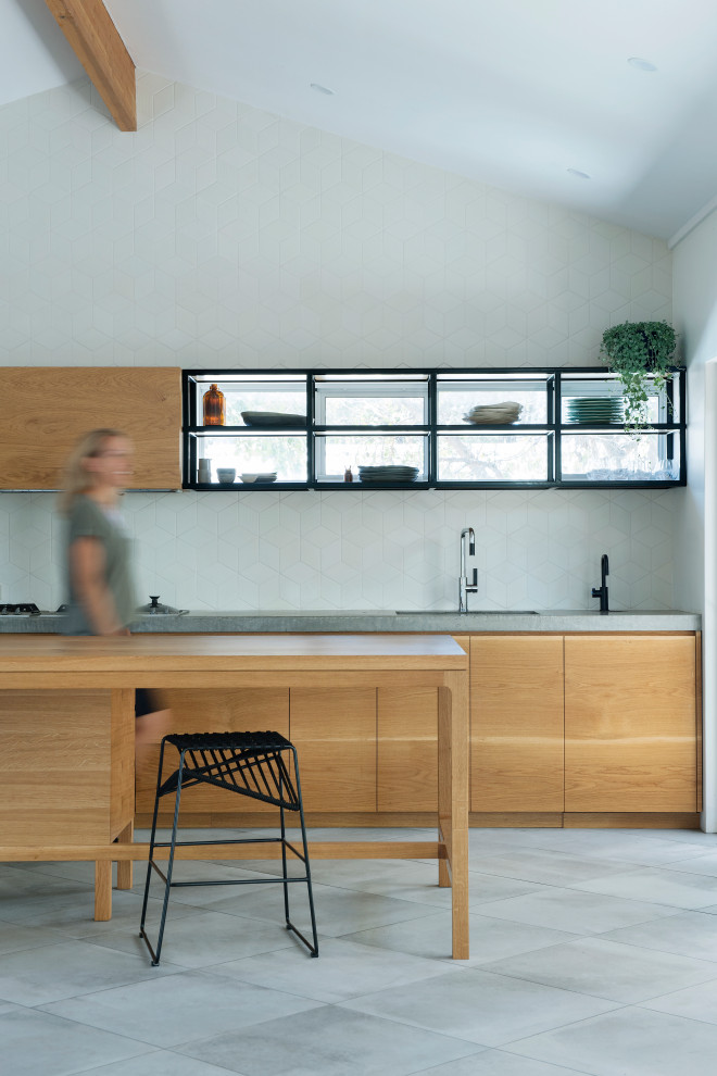 Inspiration for a contemporary kitchen remodel in Perth