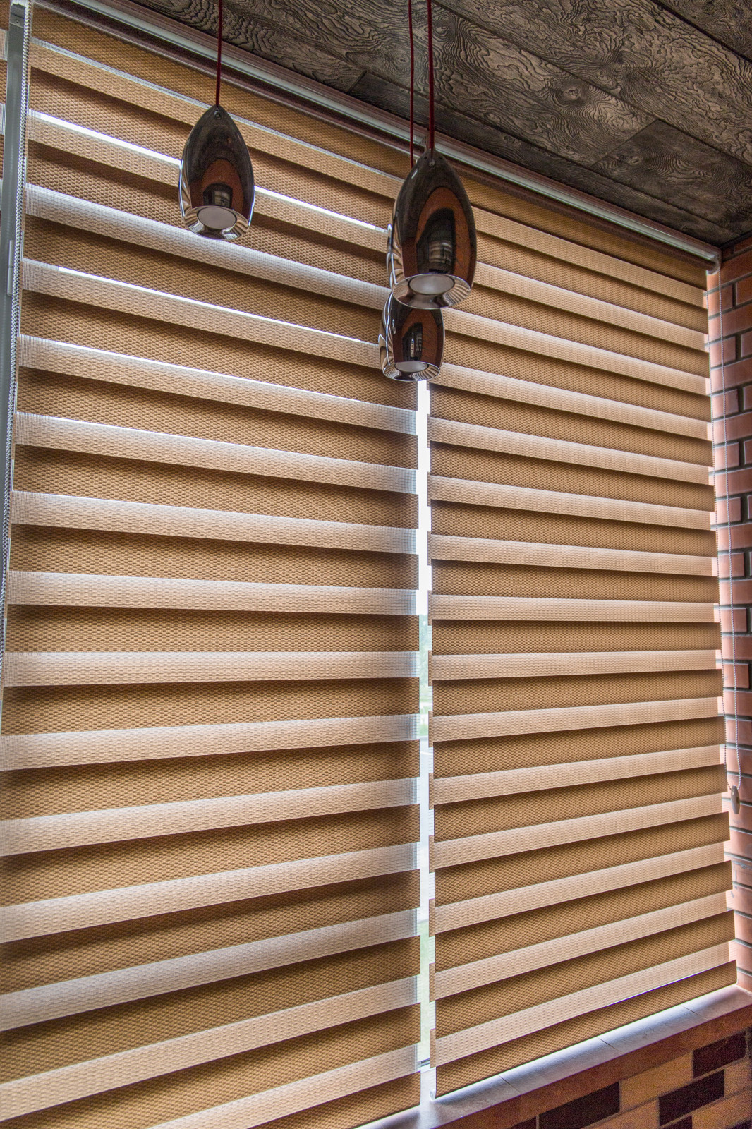 Рулонные шторы День/Ночь на балкон