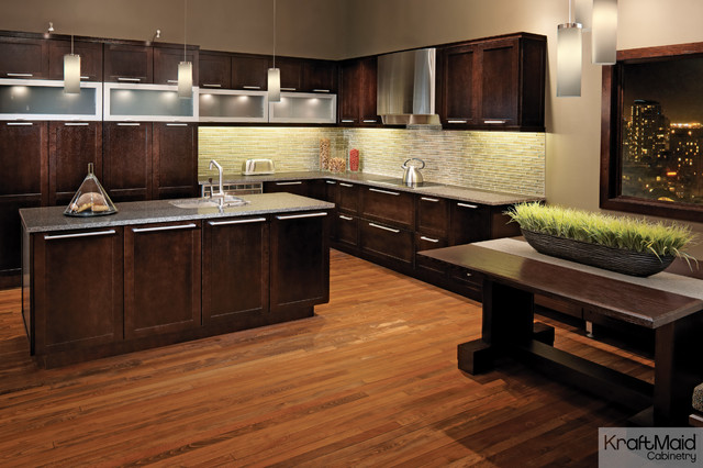 Kraftmaid Quartersawn Oak Cabinetry In Peppercorn Contemporary