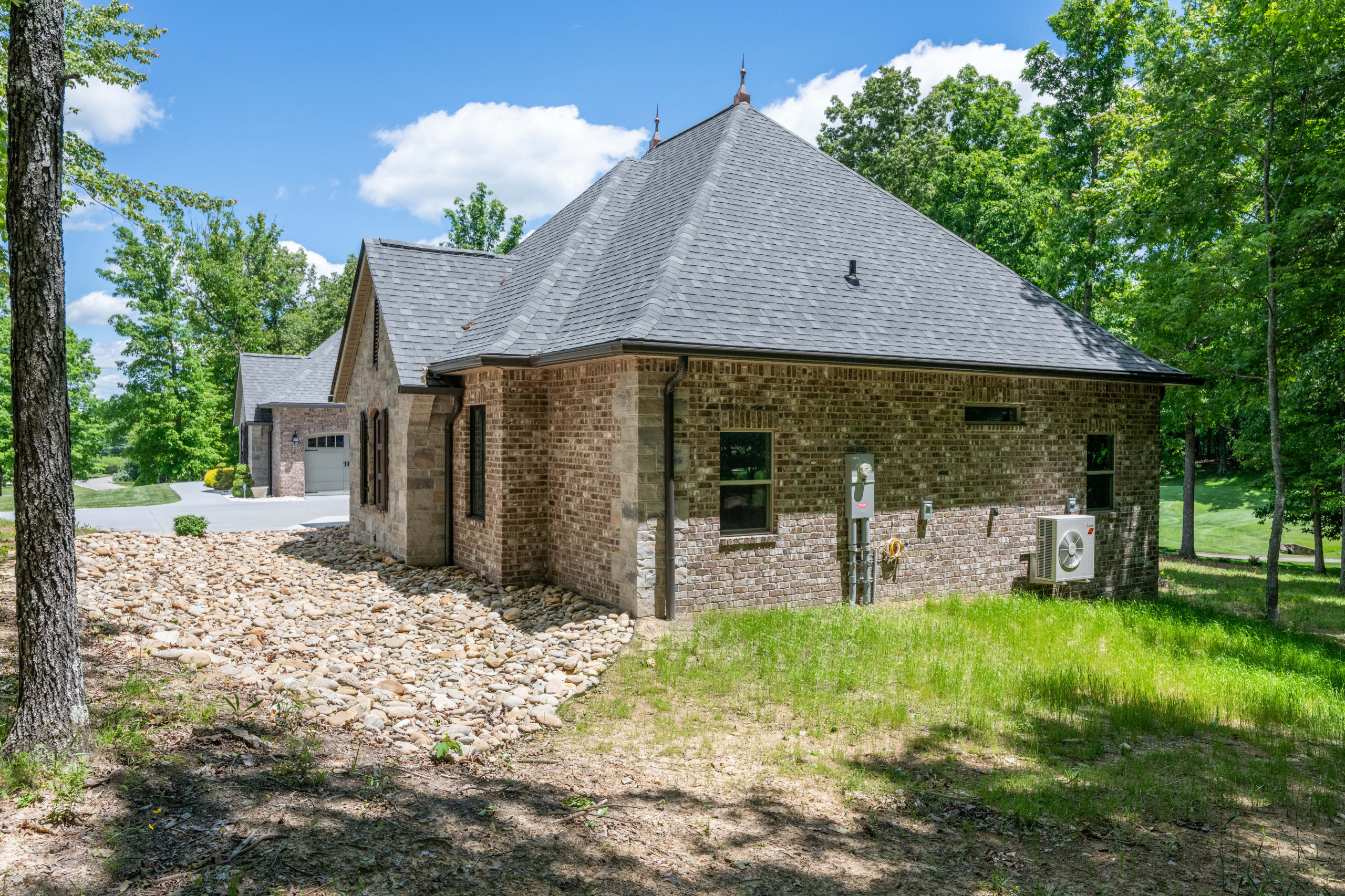 247 Forest Hill Drive - Garage