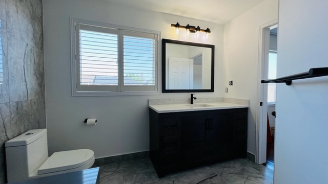 Mud room & Washrooms Remodeling
