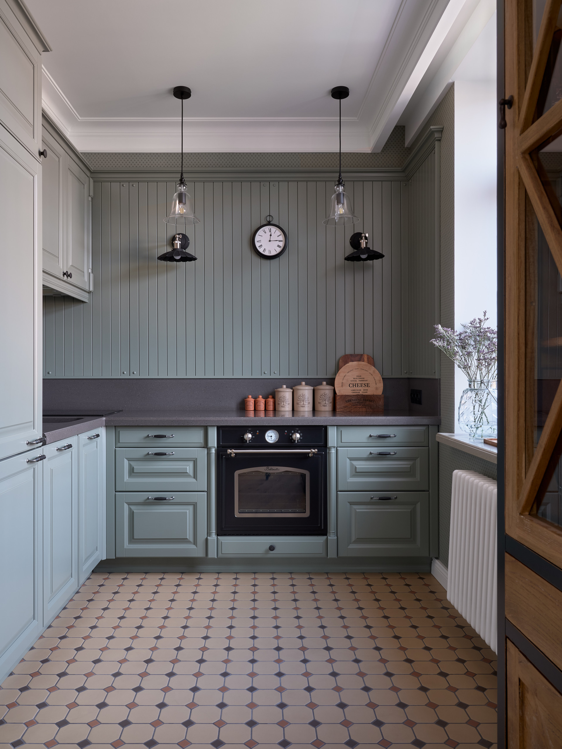 Дизайн кухни в классическом стиле - 65 фото интерьеров