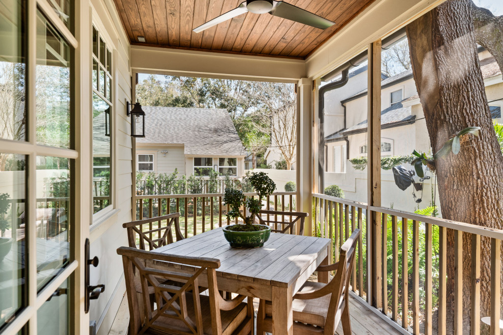 Elegant patio photo in Orlando