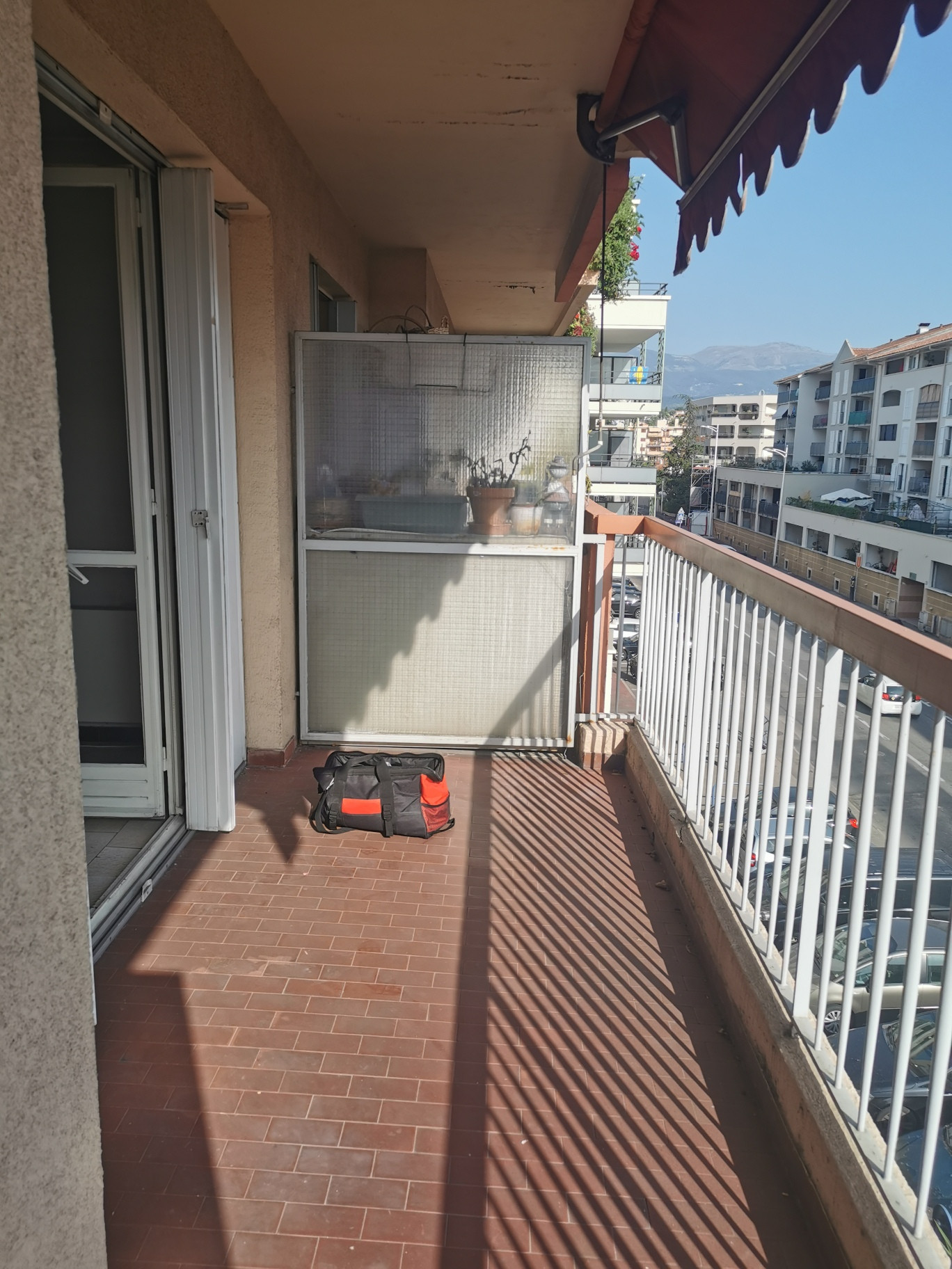 Rénovation et achat de mobilier, Cagnes sur mer