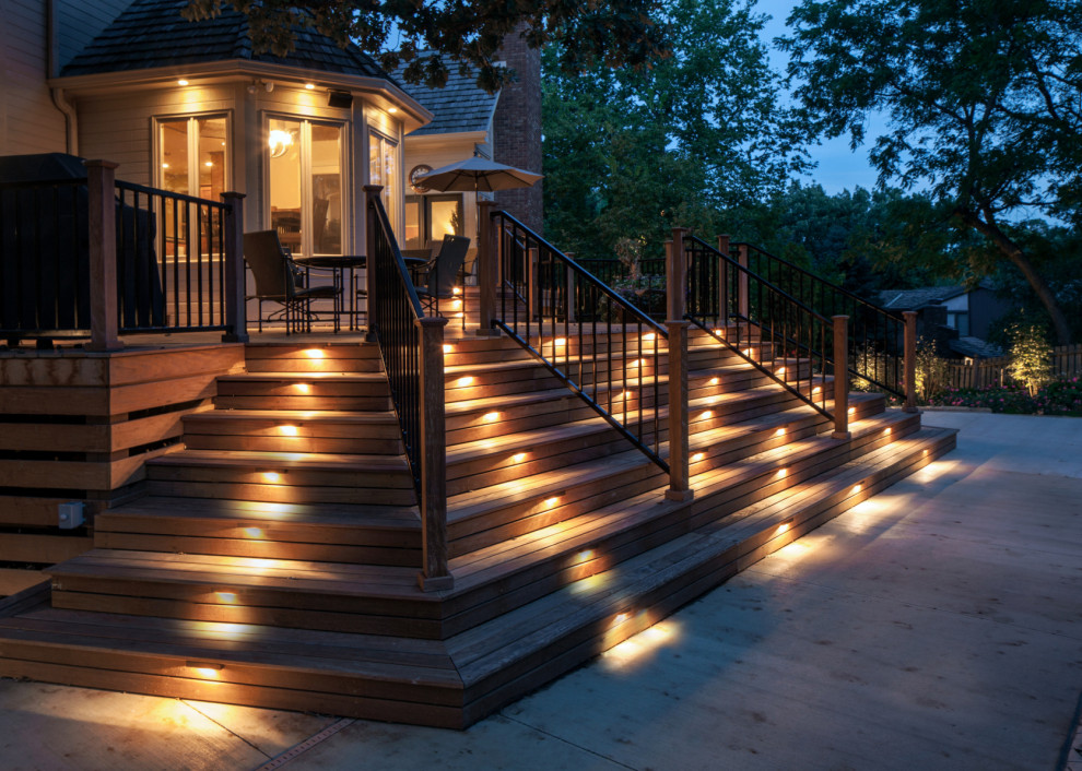 Deck - mid-sized rustic backyard deck idea in Tampa with no cover