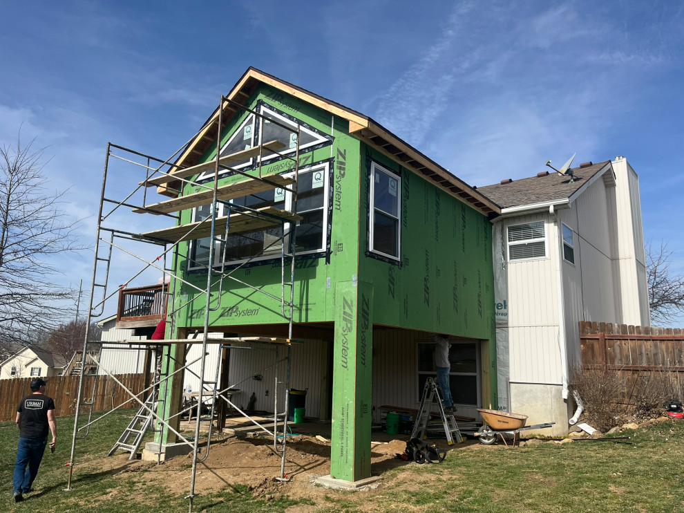 Elevated 4-Seasons Room Addition in Kansas City, MO