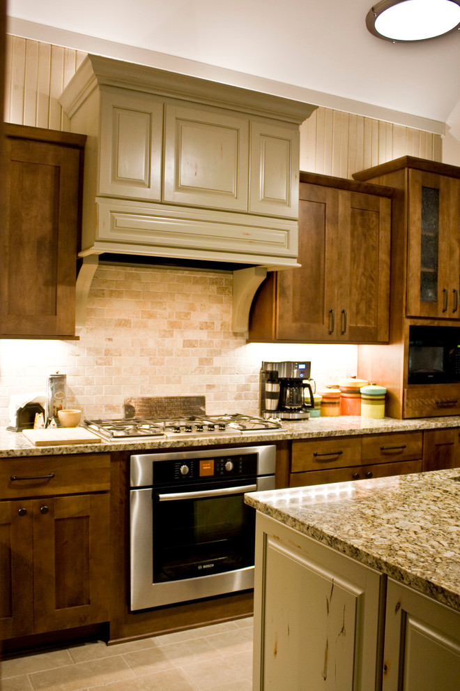 Photo of a traditional kitchen in Nashville.